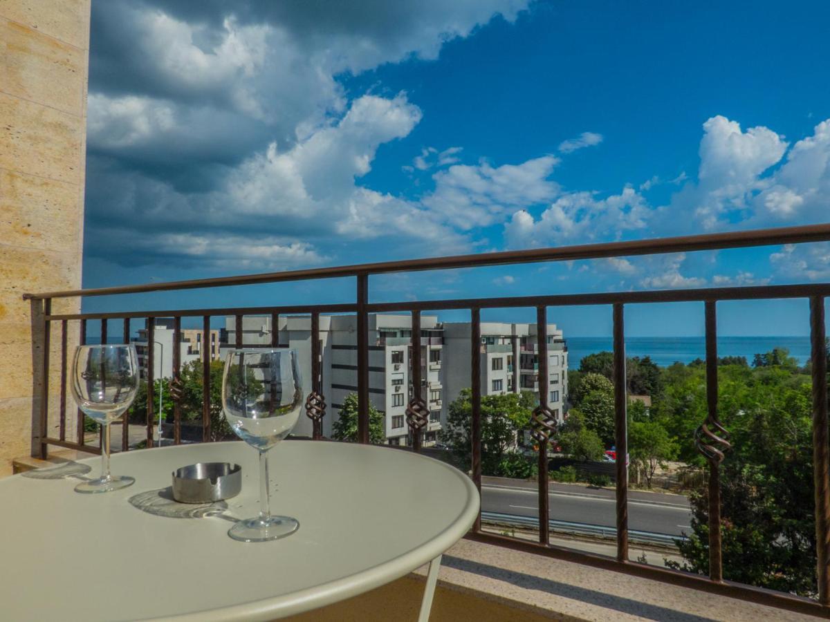 Private Apartment In Cypress Complex 15 Warna Zewnętrze zdjęcie